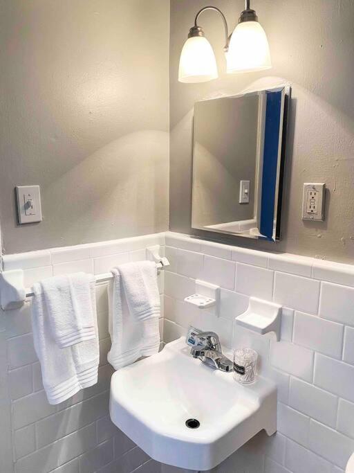 Bmw Suite King Bd,Wd, Fast Wifi Free Parking, Pool, Hospitals Atlanta Dış mekan fotoğraf